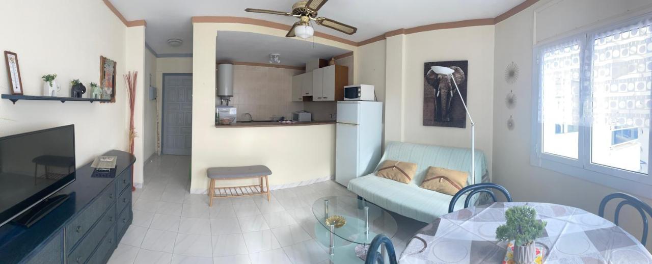 Appartement Magnifique Vue Sur Le Canal Et La Mer D'Емпуриабрава Екстериор снимка