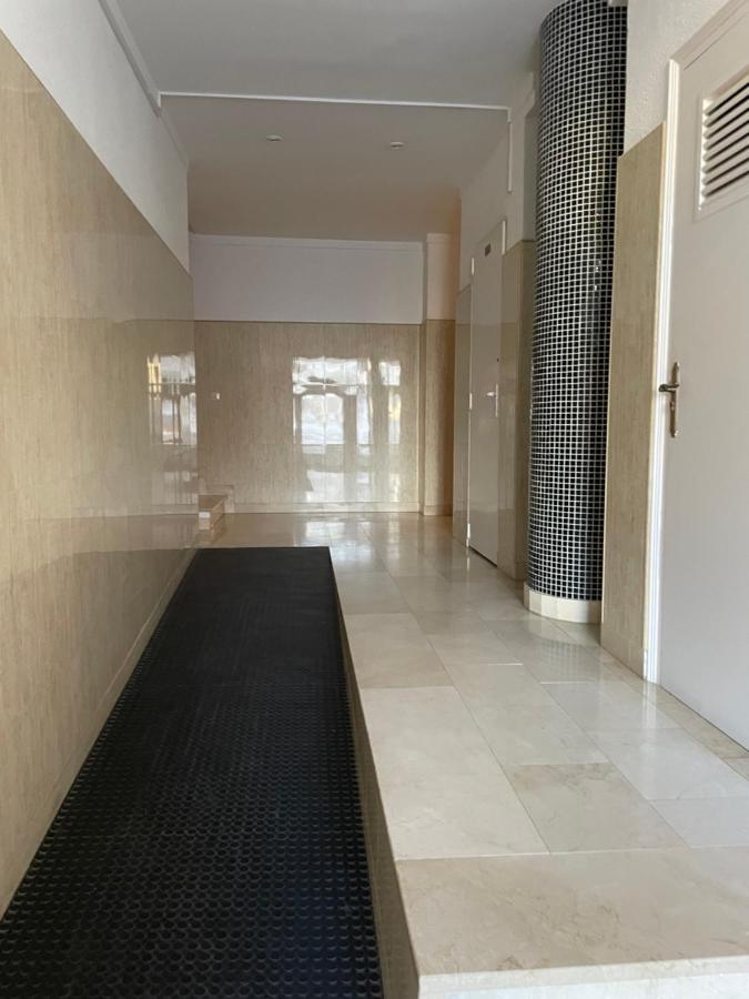 Appartement Magnifique Vue Sur Le Canal Et La Mer D'Емпуриабрава Екстериор снимка